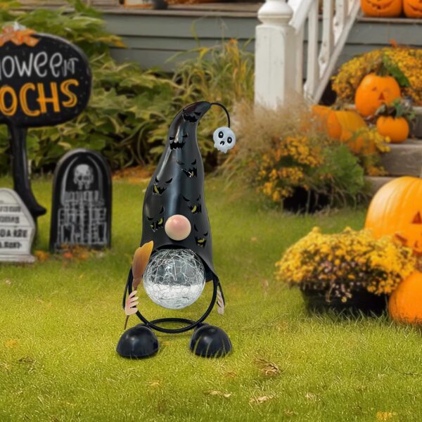Color Changing Solar Gnome Statue